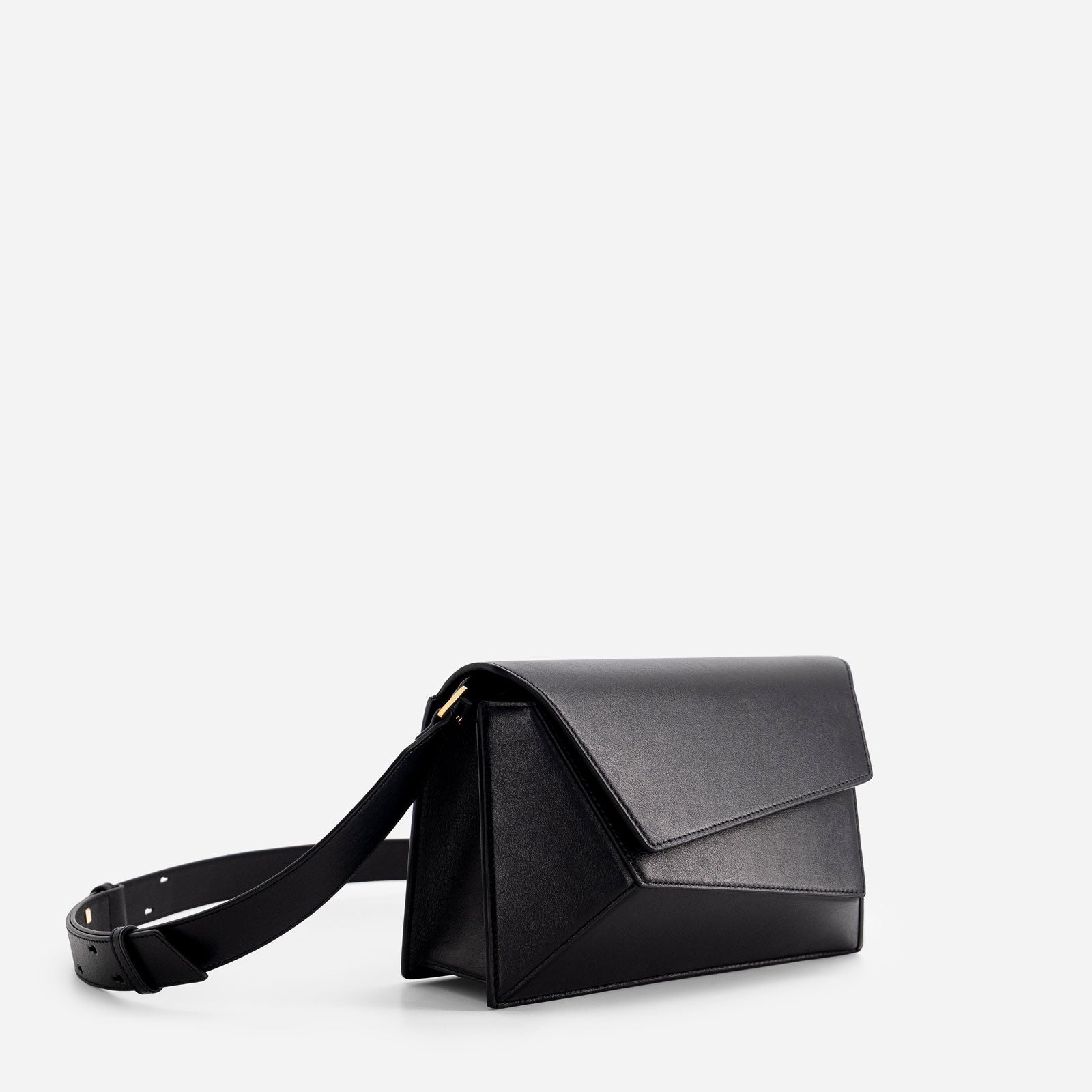 Naomi - Black
