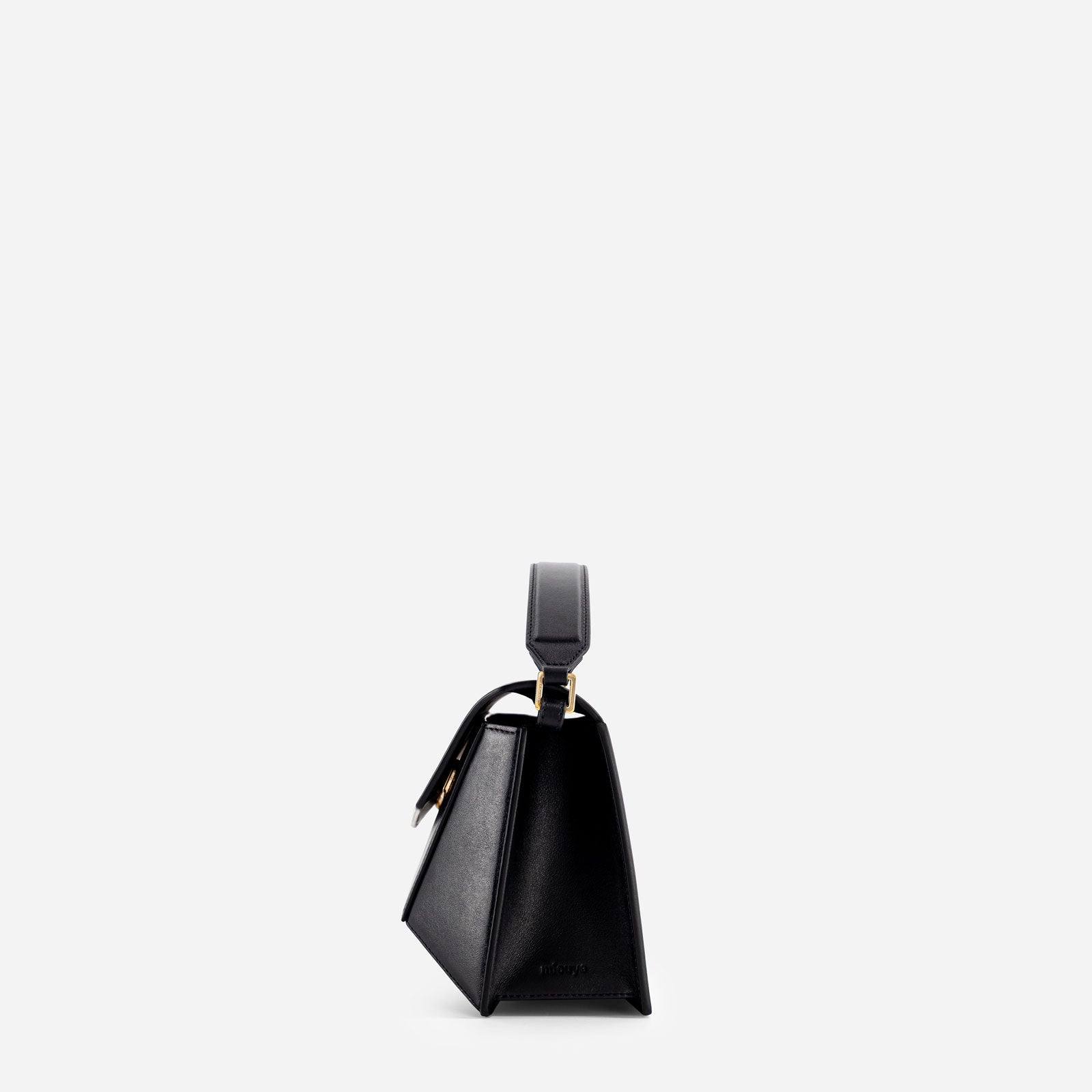 Naomi - Black