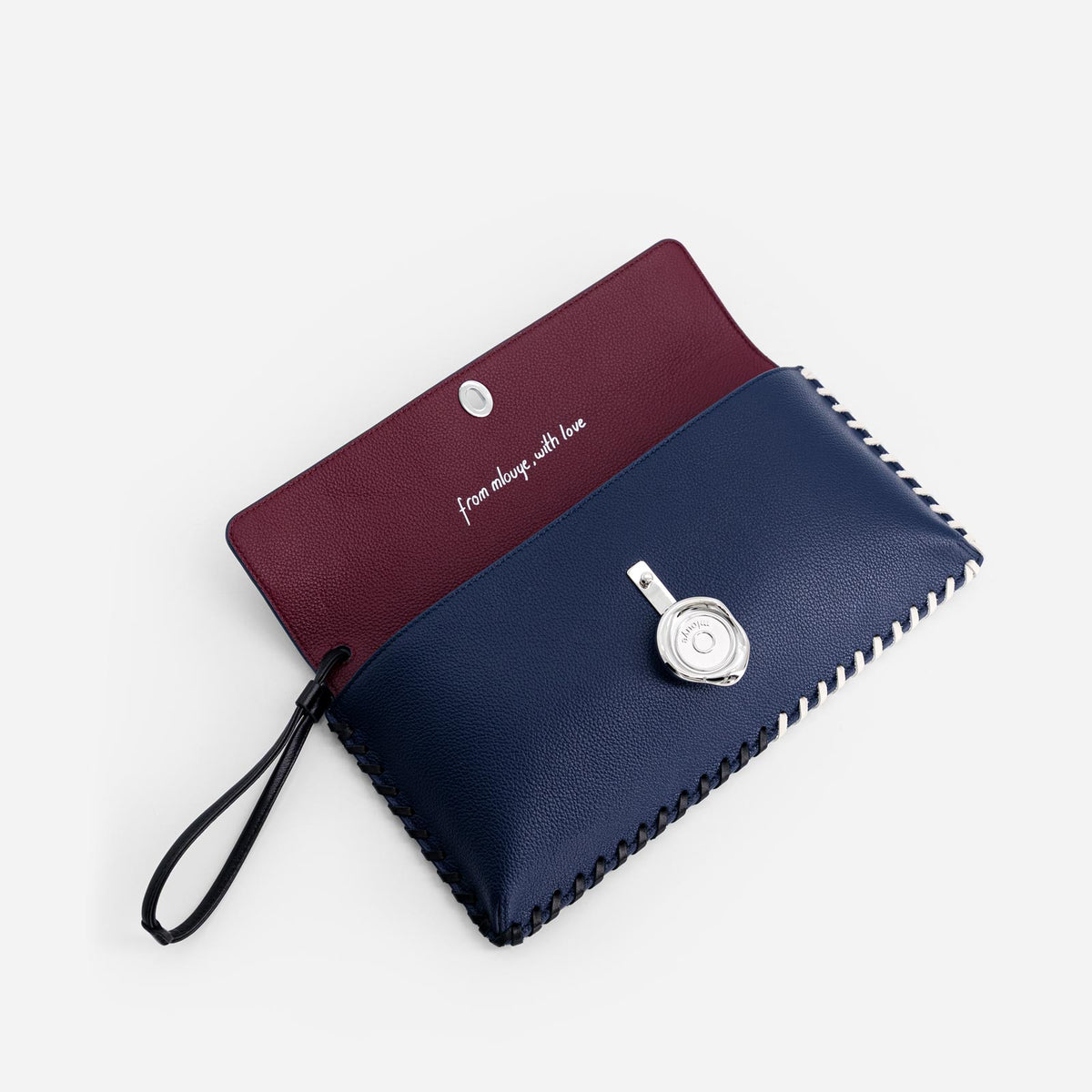 Seal Clutch in Navy