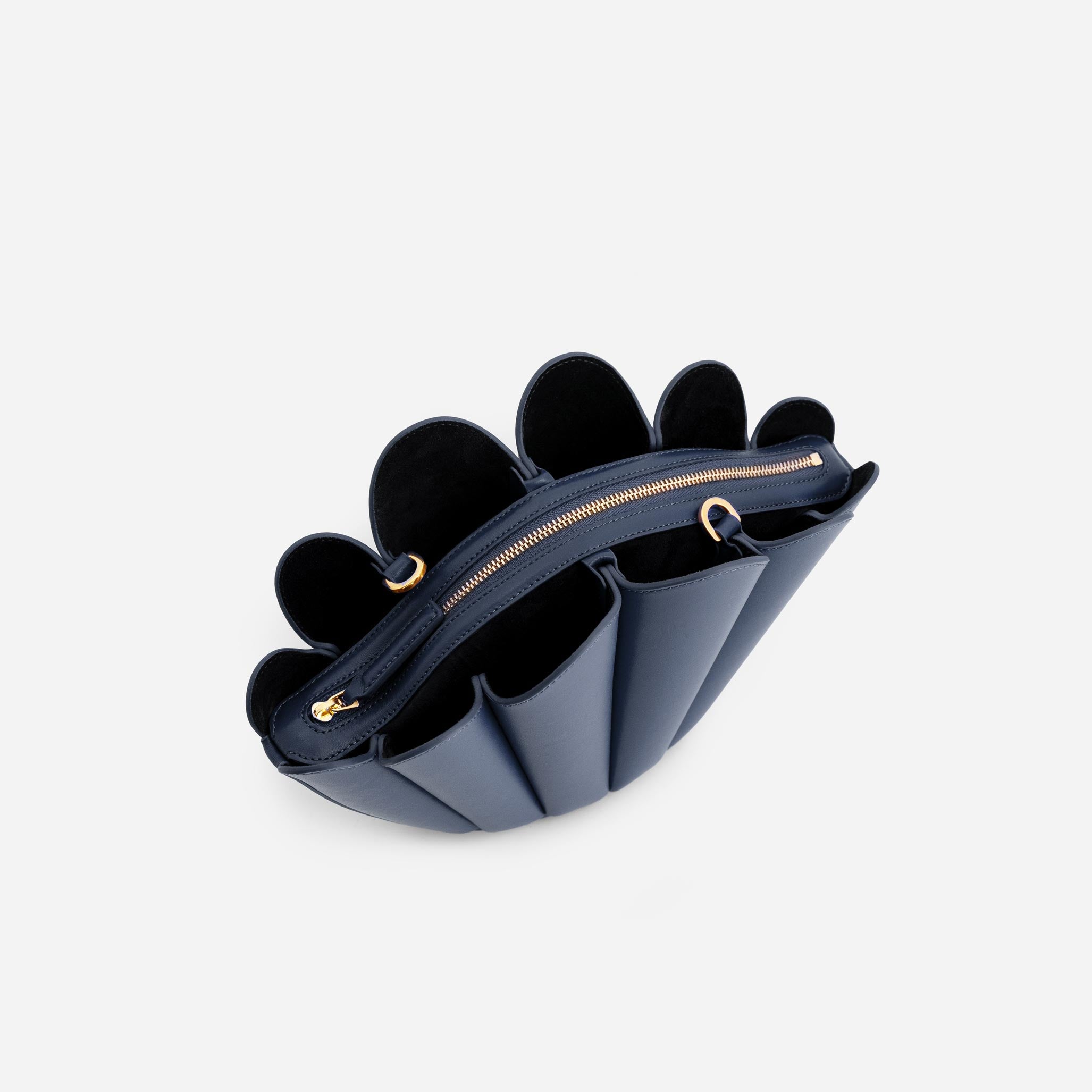 Seashell Crossbody - Navy