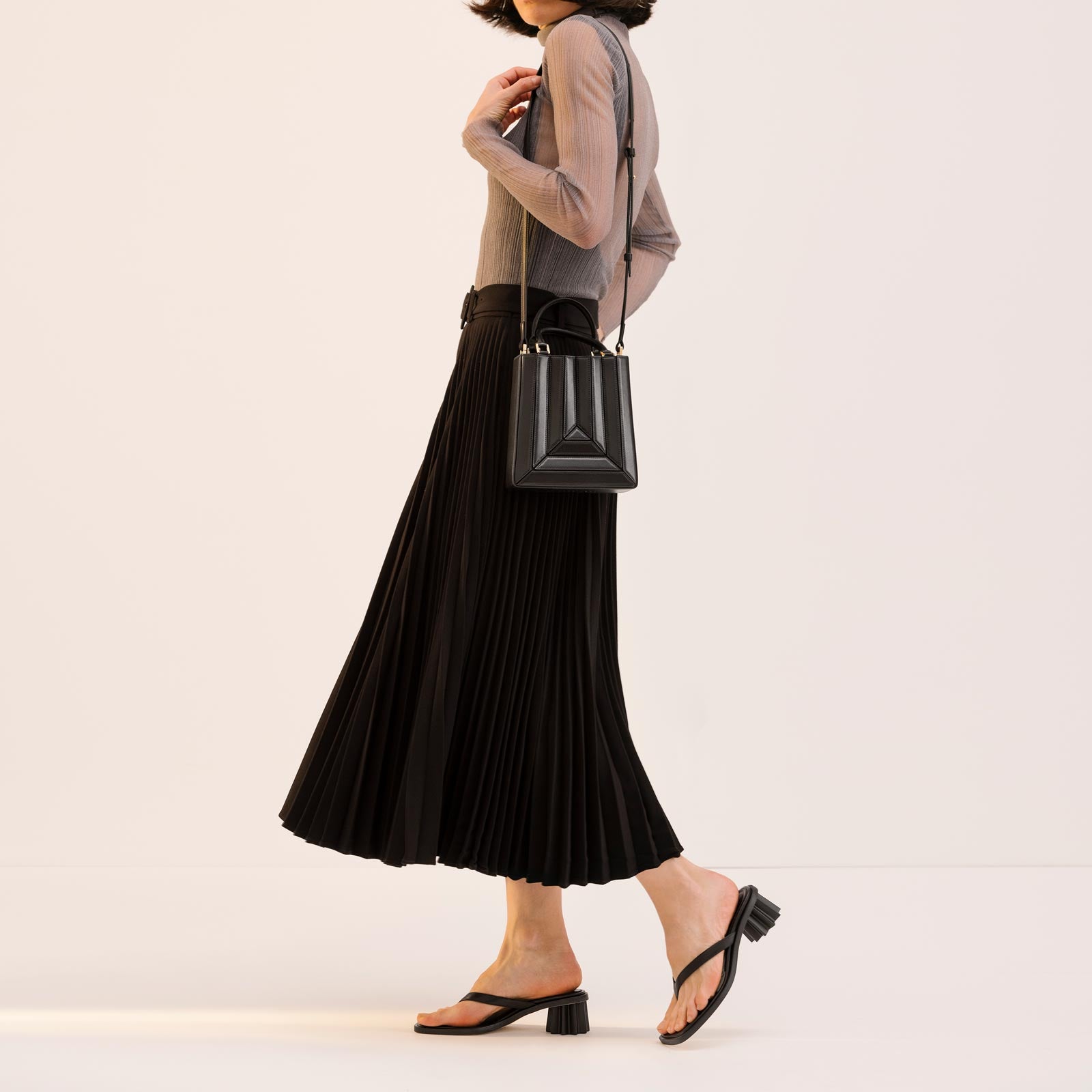 Sera Tall Tote Mini - Black