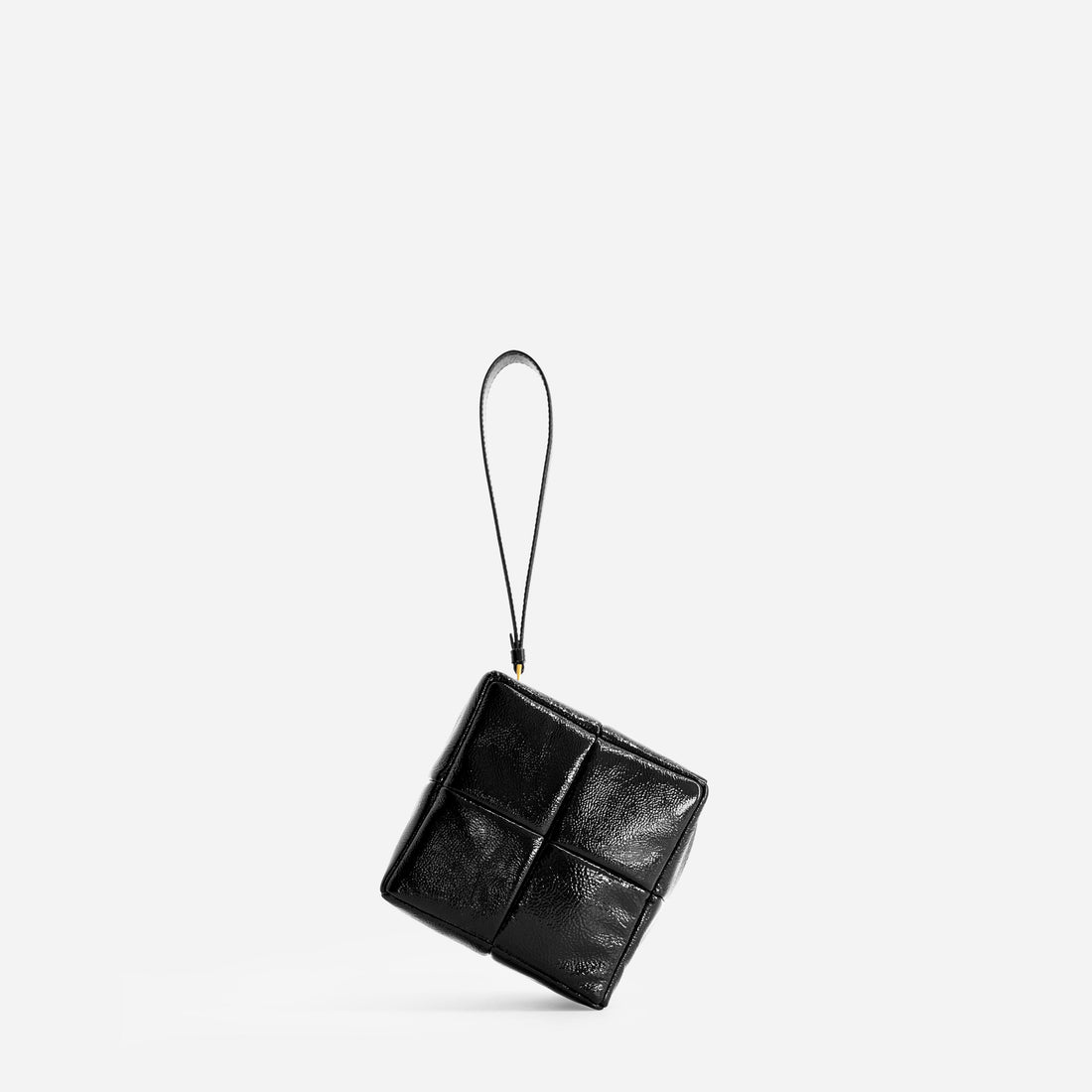 Grid Clutch in Naplak Black