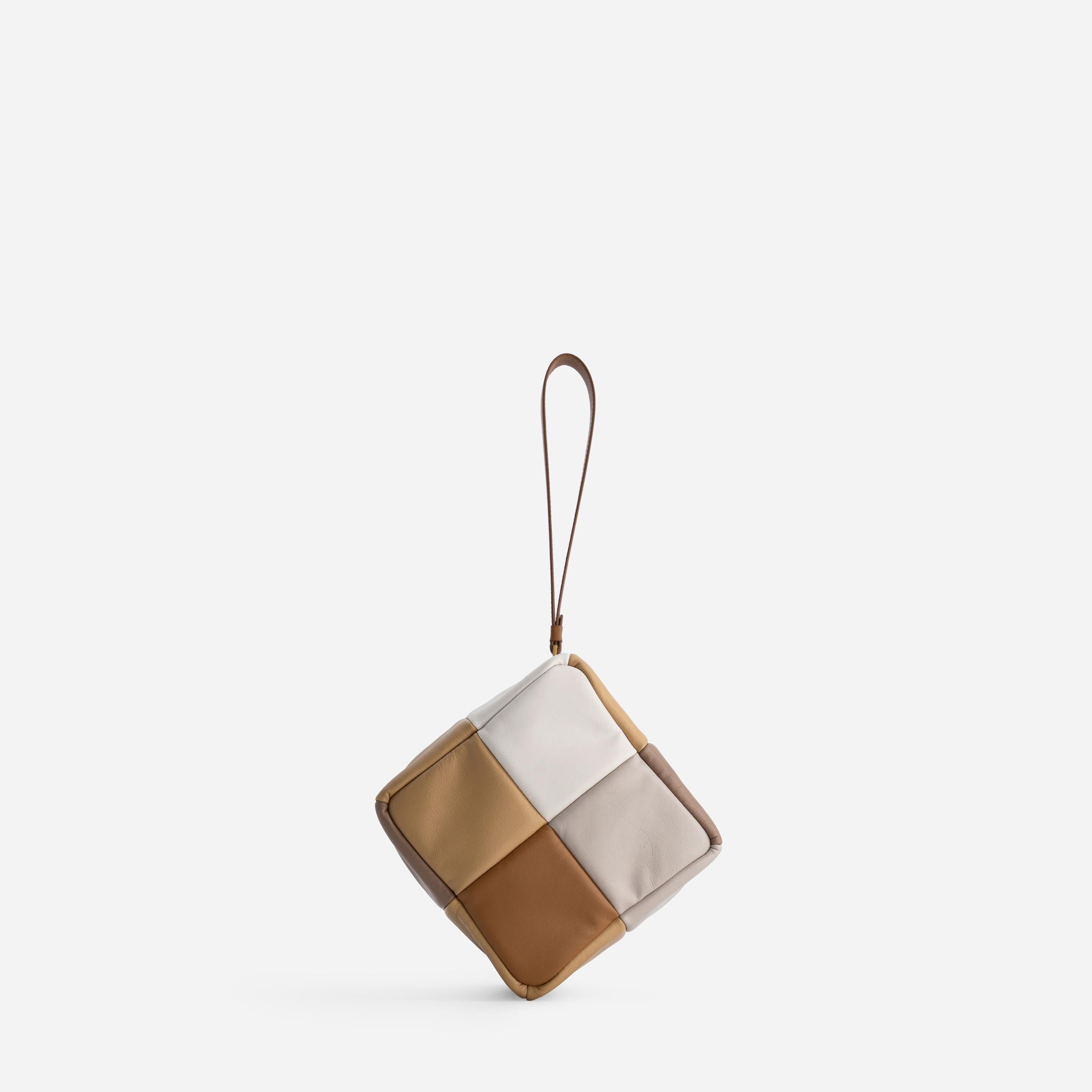 Grid Clutch - Milky