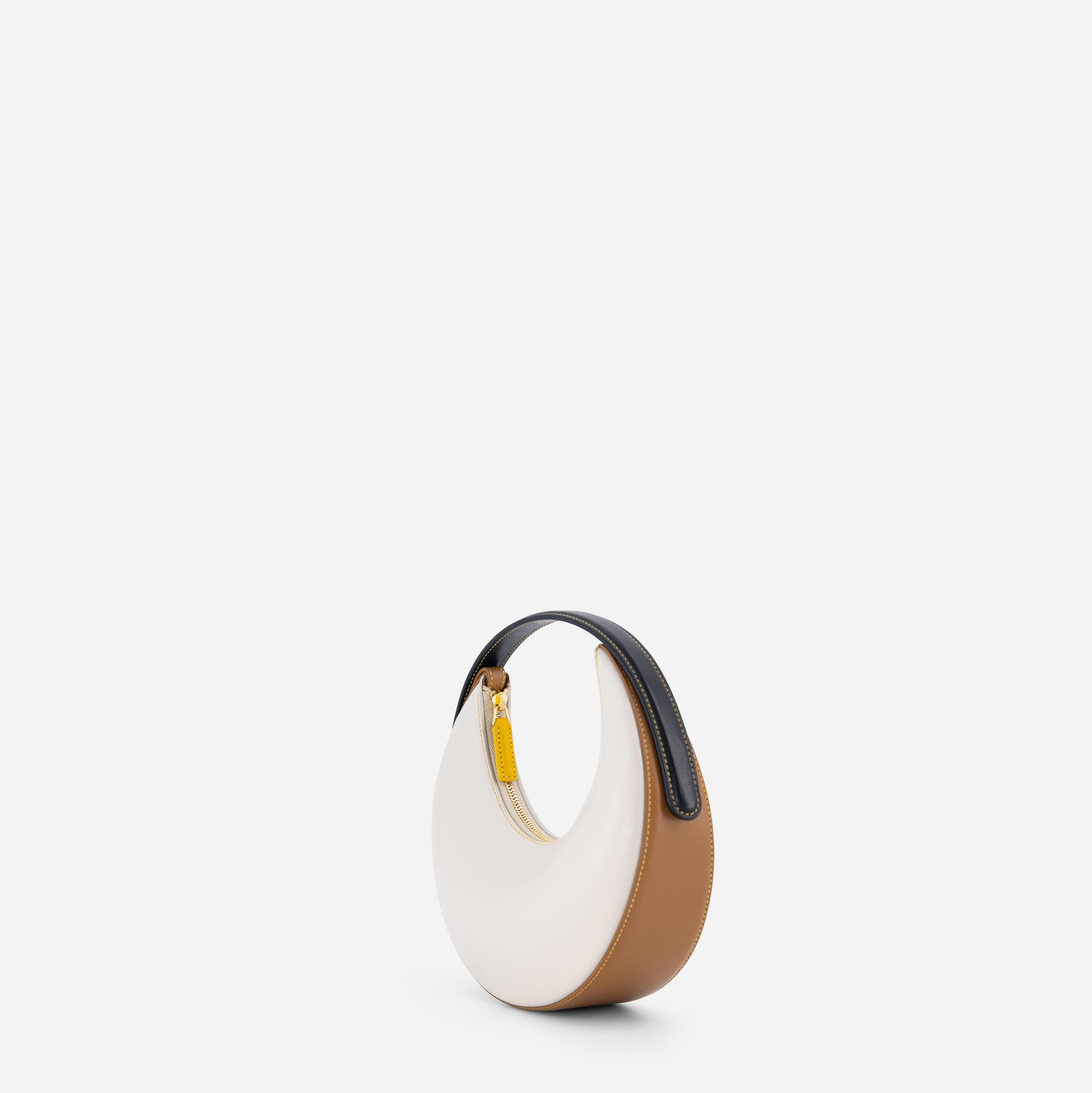 Luna 20 - Goldfinch