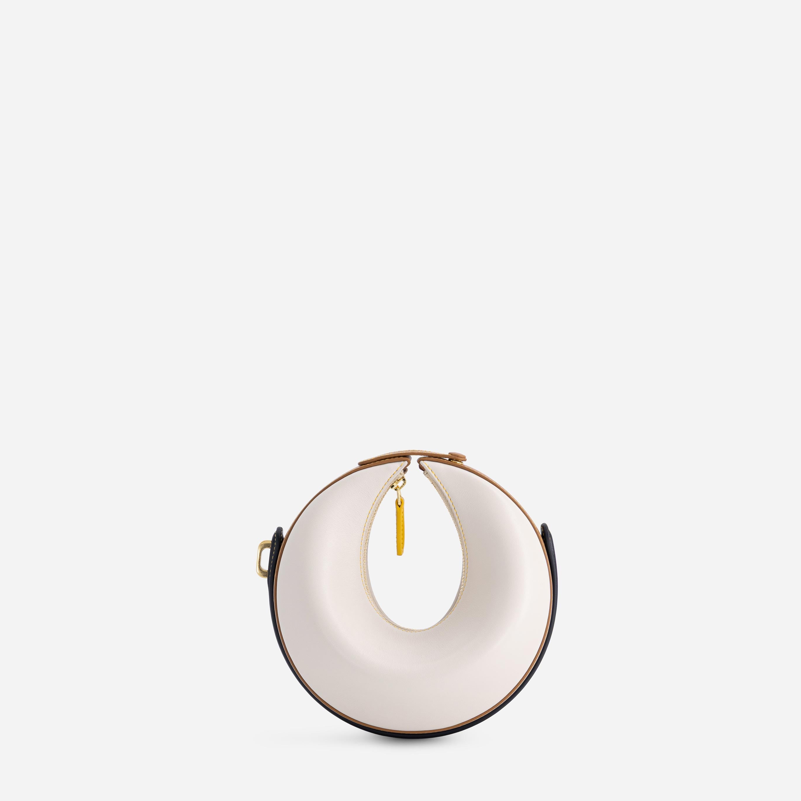 Luna 20 - Goldfinch