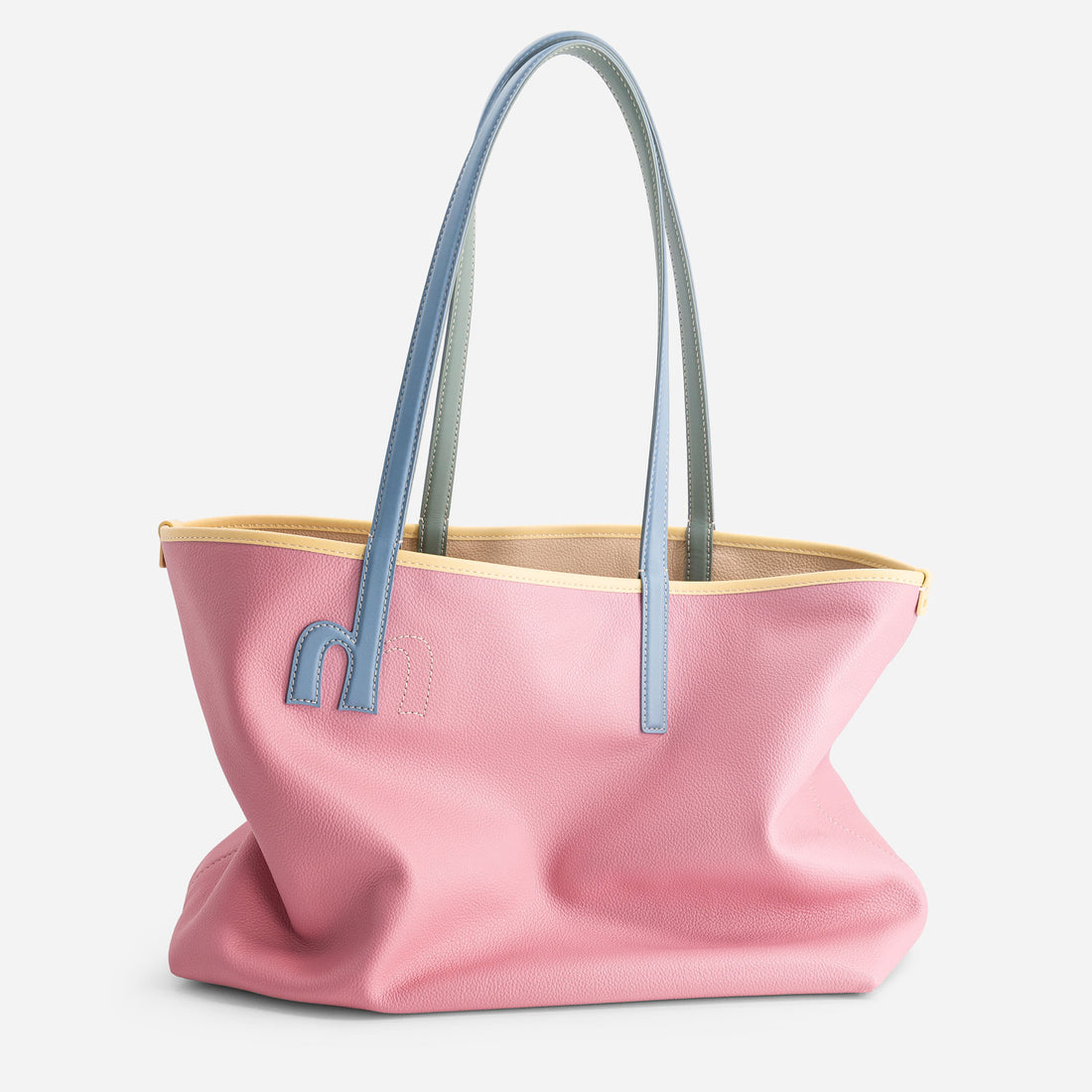 M Tote in Gummy