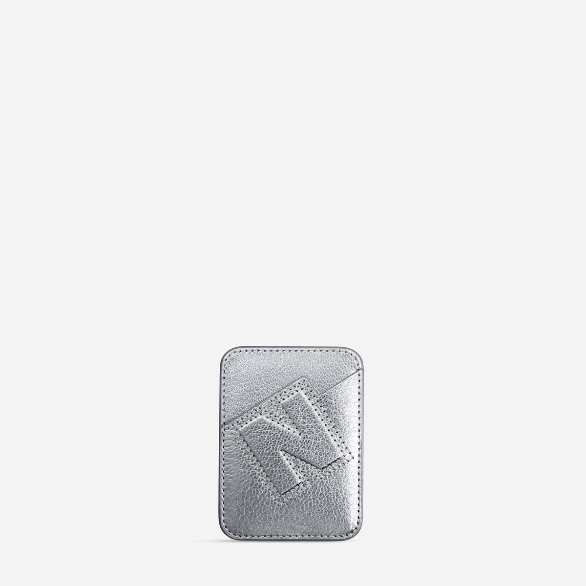 MagSafe cardholder in Metallic Silver, initial N, front