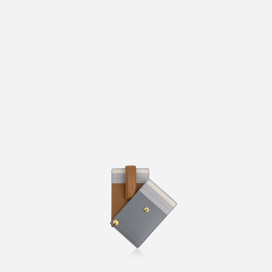 Rotate Cardholder in Rusty