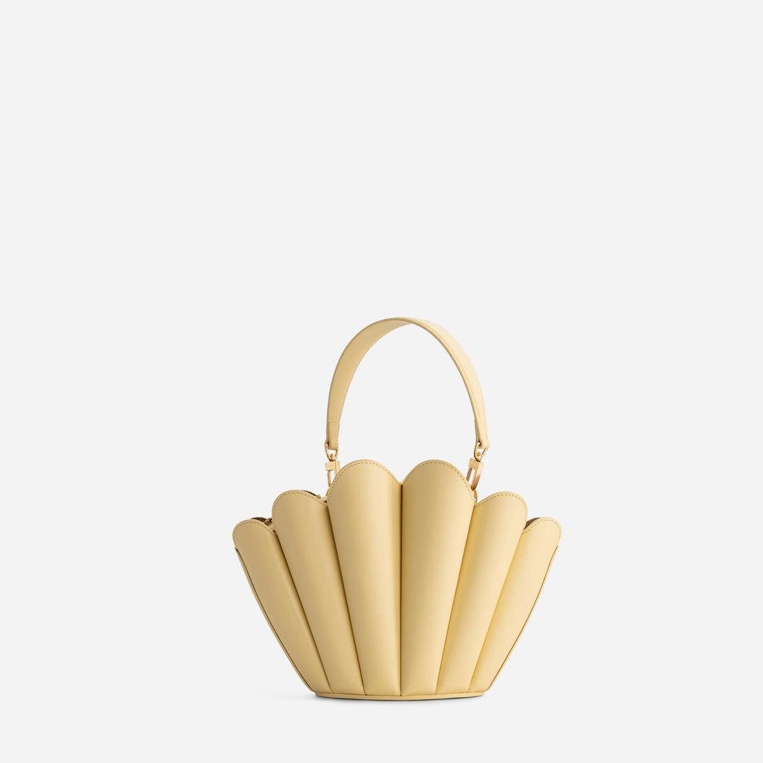 Seashell Crossbody leather bag in Butter