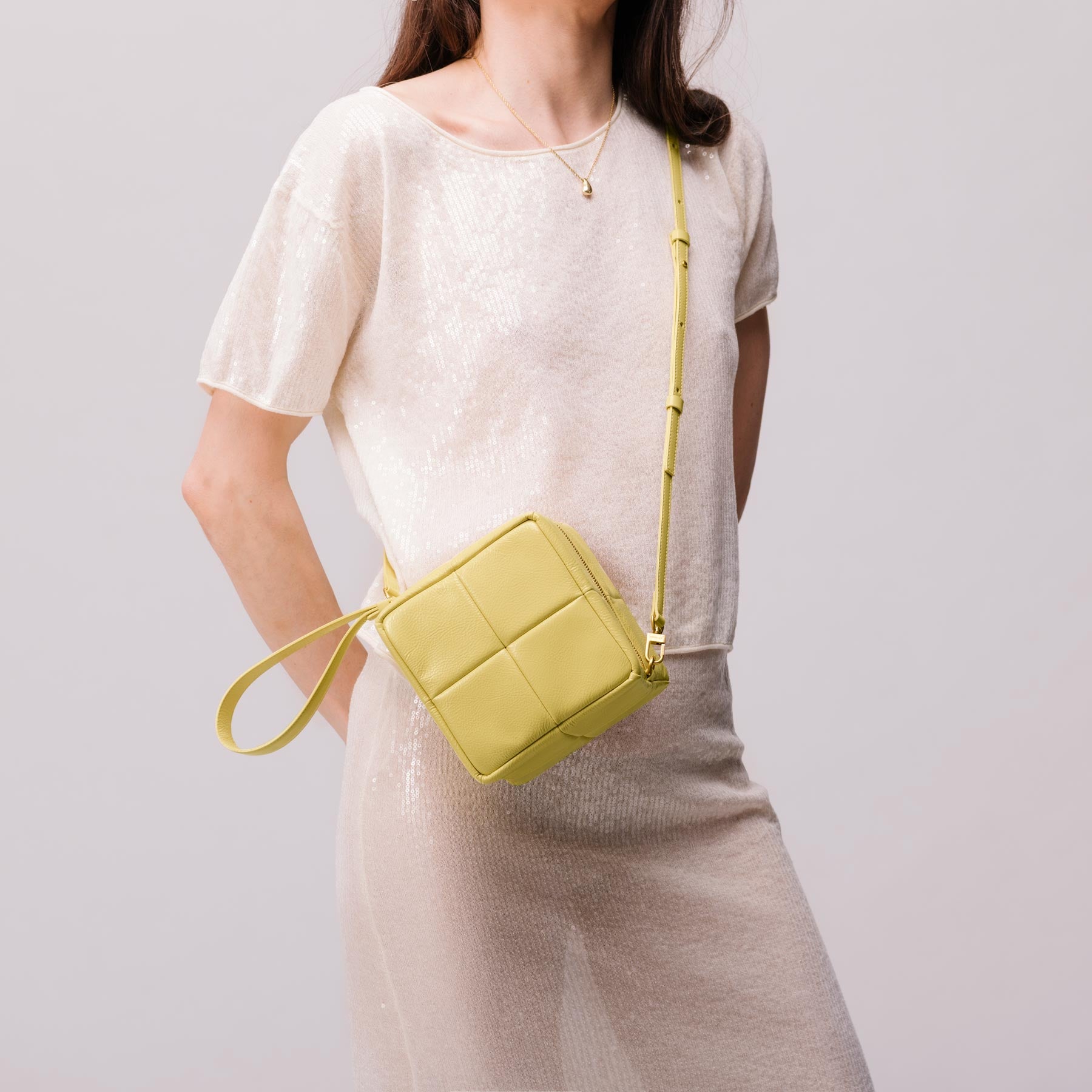 Grid Clutch - Naplak Black