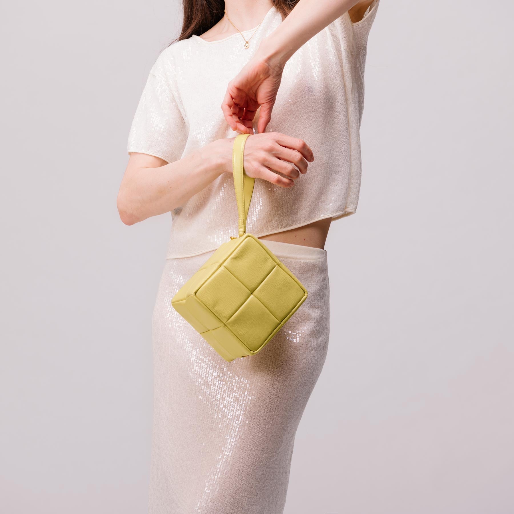 Grid Clutch - Naplak Black