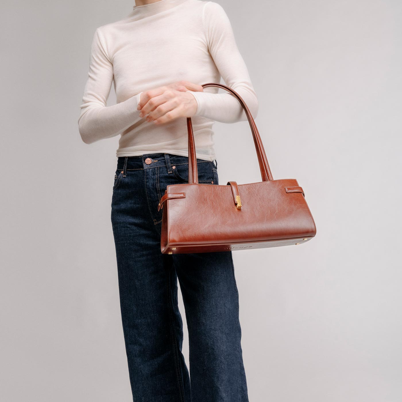 Isla Wide Tote - Grained Cream