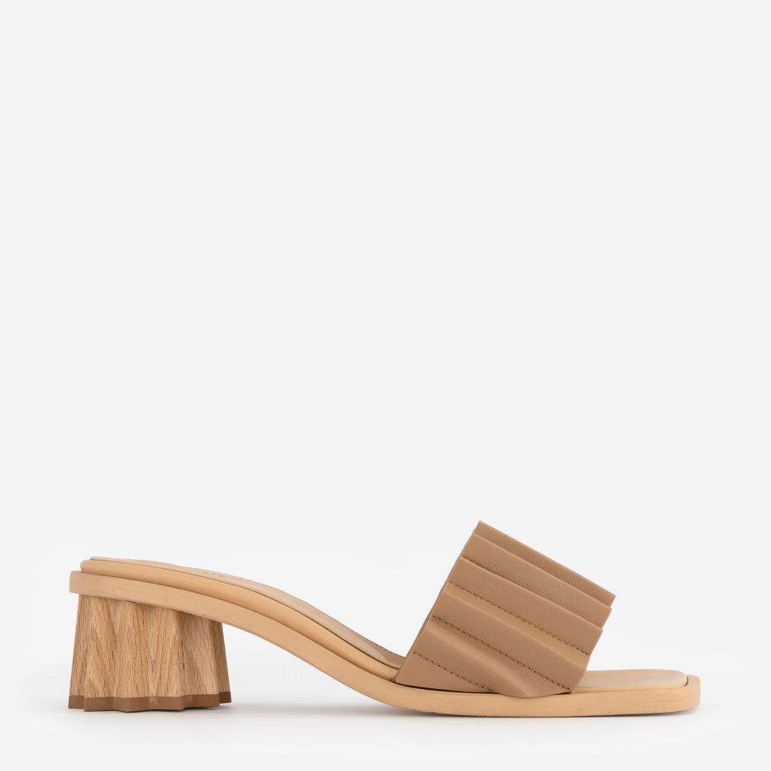 Louise Heeled Slide in Milky