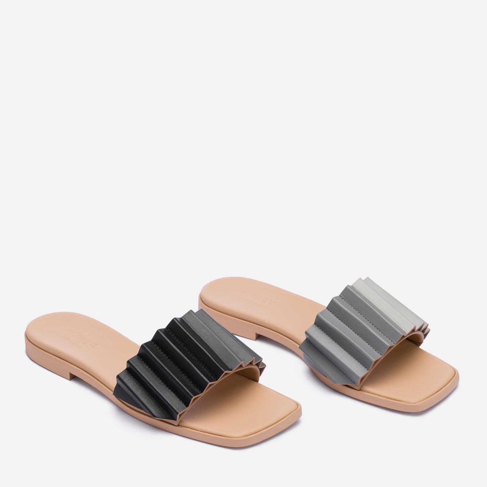 Louise Slide Sandal - Black & Gray