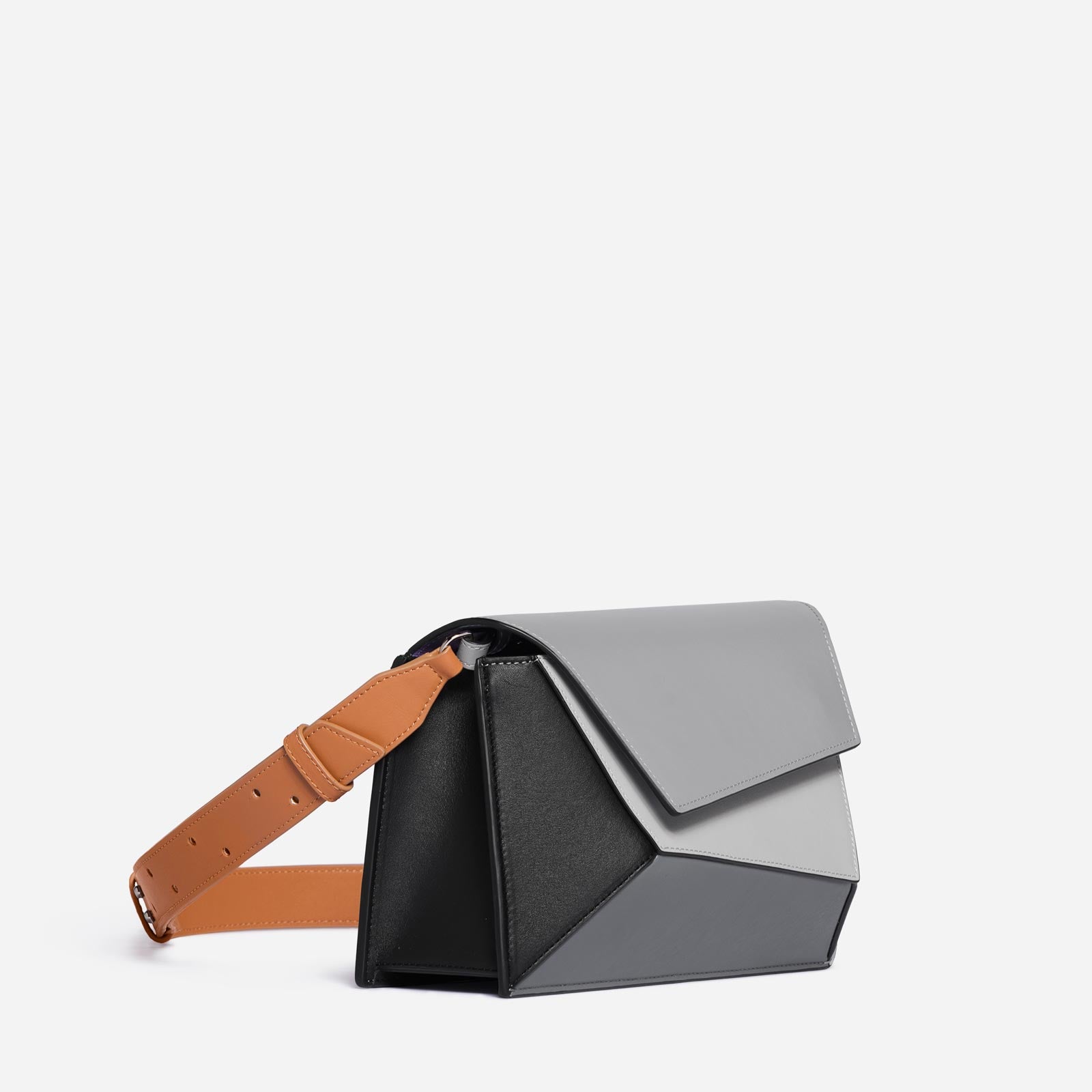 Naomi - Black & Gray