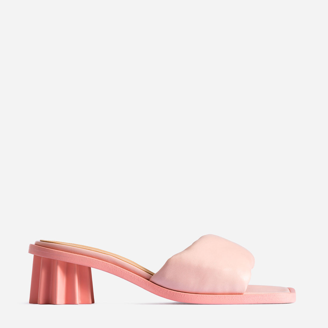 Puffy Sandal in Pink Cloud